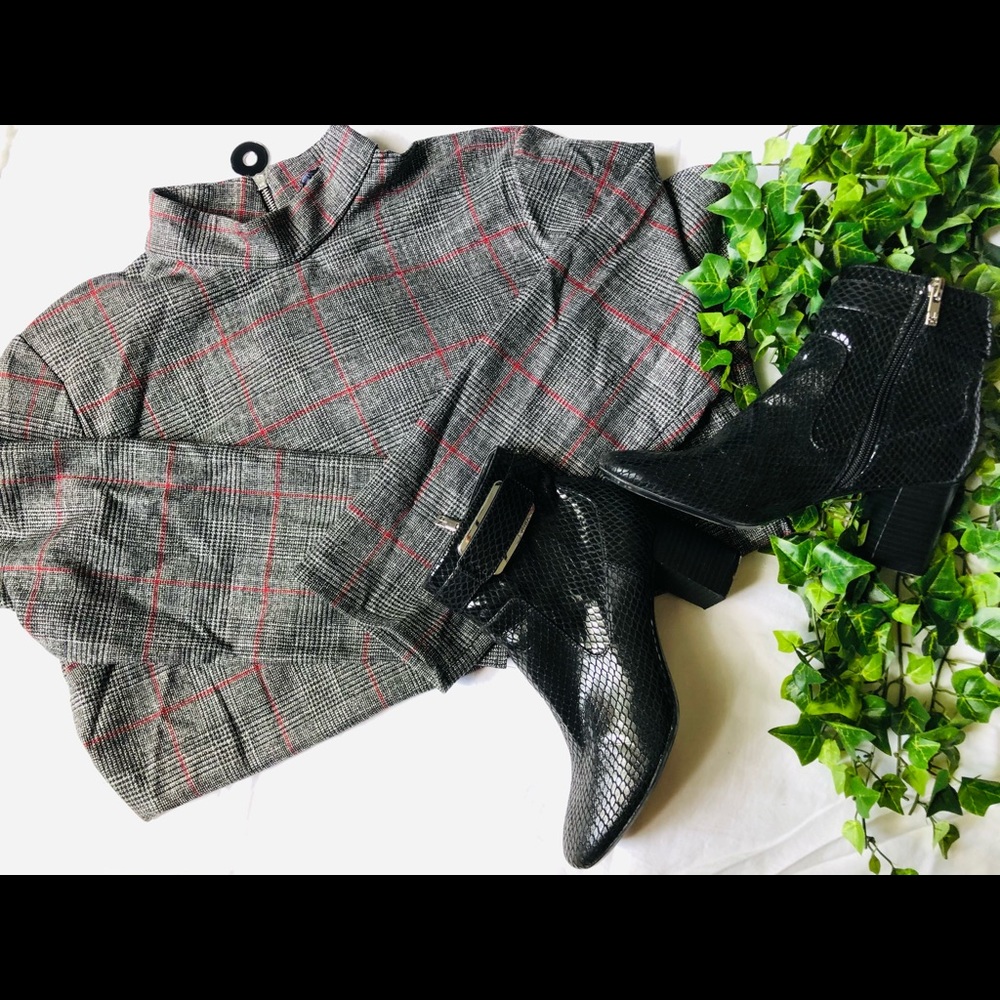✨ZARA CONTEMPORARY PEPLUM BLOUSE✨